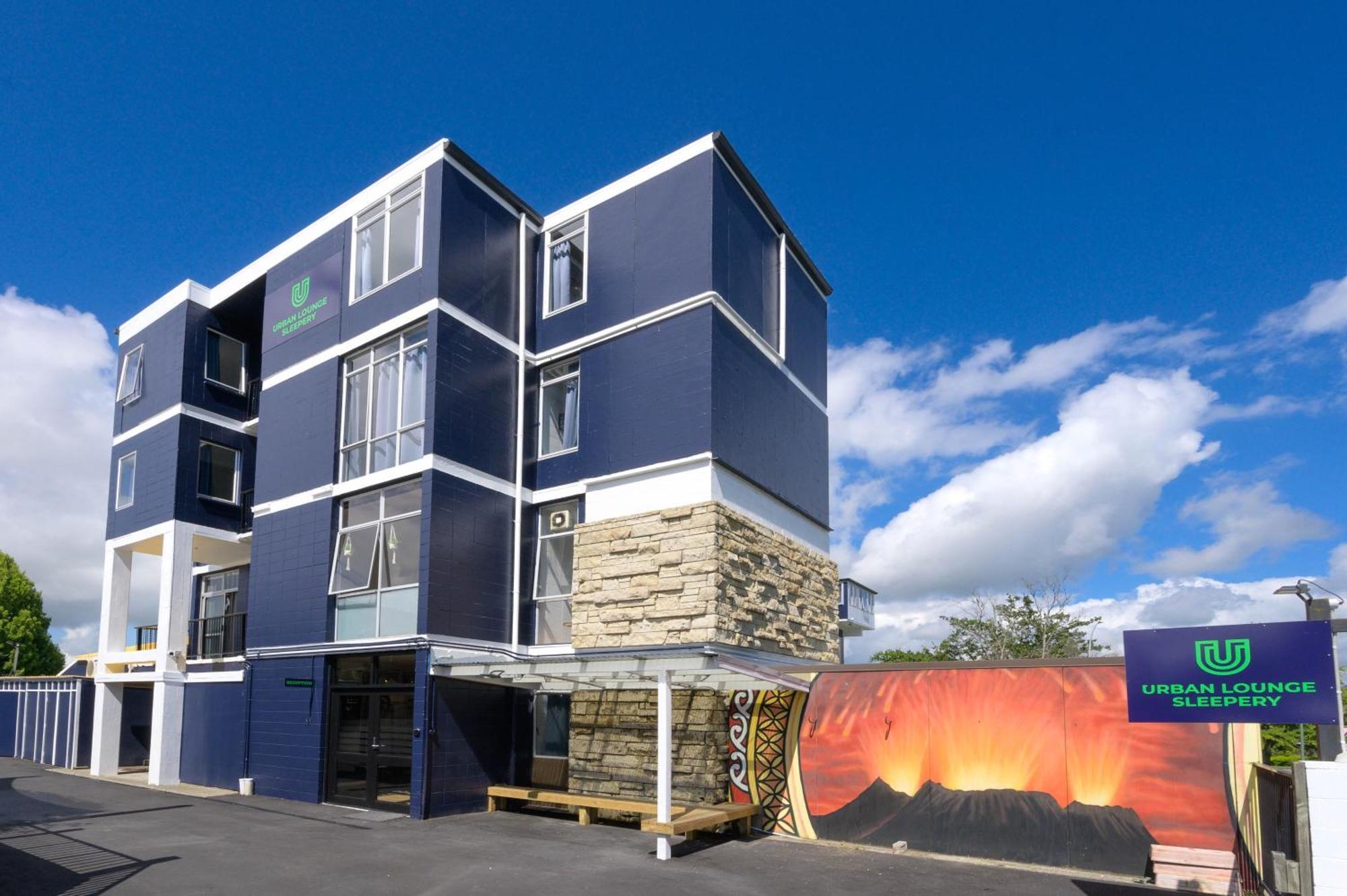 Urban Lounge Sleepery Hotel Rotorua Exterior photo